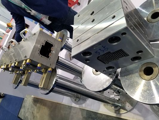 インテリア装飾 3Cr17素材でカスタマイズされたサイズのためのWPCドアフレーム模具