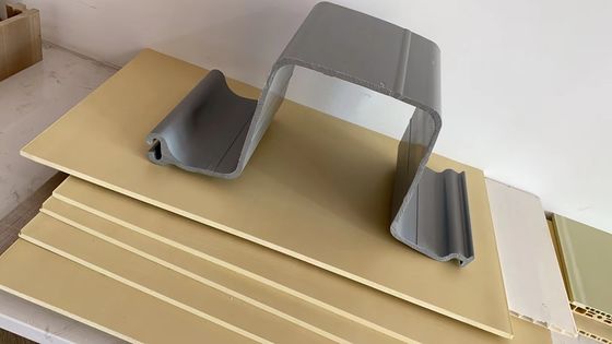 3Cr17 型材 耐久性のある侵食防止の景観設計のためのPVCシートパイル