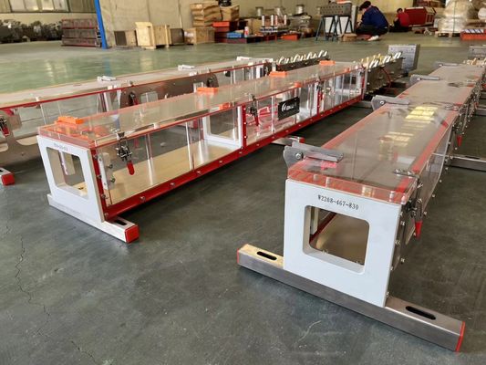 2つの空洞のための挤出模具 プラスチック発泡模具と挤出プロファイルの形づくりのツール