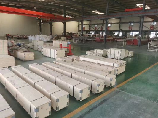 シルバーPVCプラスチックエクストルーションマート/カリブレーター/模造頭 1 模具空洞