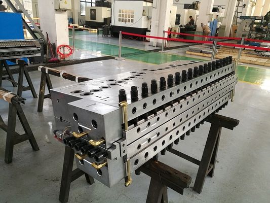 1320mm 幅のシングルチャネルスポンボード 具や広告ボード用の模具