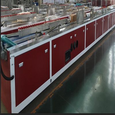 二重螺旋プラスチックPE WPCデッキプロファイル製造機械 150-200kg/h 容量