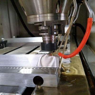 600mm PP メルト ブロー ダイ スピンネレットプレート ホワイト メルト ブロー ノンウェブン 織物 機械