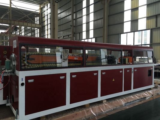 プロフィール WPC 木材 PP/PE コンポジット 屋外床板 挤出ライン 4200mm*1500mm*2100mm