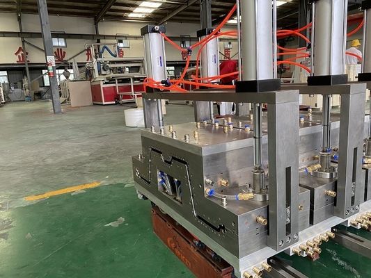 高生産性のPVCプラスチック防水ストッパーエクストルーションツール