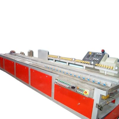 150-200kg/h 容量 高速 円形 ツイン スクロール 木製 プラスチック エクストルーダー 機械ライン