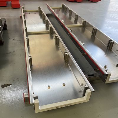 1 穴型防水WPC ドア 模具 現代の家や建物用 UPVC 材料