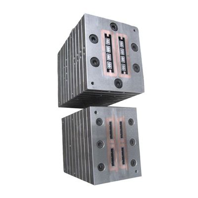 2Cr13 材料 PE 木材 プラスチック 顧客要求のための模具