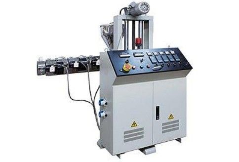 高生産性共圧PVCパネル加工機械