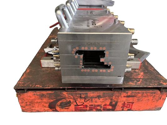 模具空洞 1 PVC 窓とドアプロフィール エクストルーション 模具/プラスチック エクストルーダーマシン