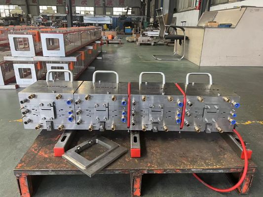 カスタムドアのエッジバンドでUPVCプラスチック模具のためのAutoCADデザインとシルバー仕上げ