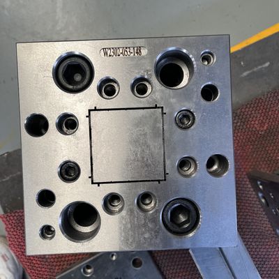 顧客要求を満たすため,PVC溝シンク生産のためのUPVC家用製品模具