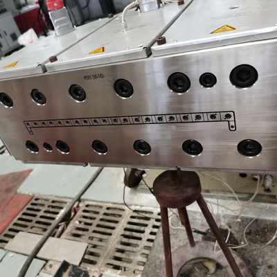インテリア ドア 45mm 厚さの PVC 模具と純粋なフルデザインのWPC ドアパネル