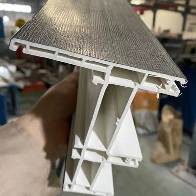 共同挤出 PVC 窓外押し鋳造機 表面処理用電圧塗装