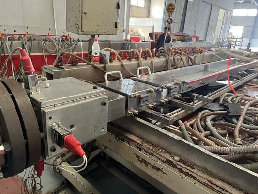 UPVC壁パネルエクストルーション模具 耐久的でファッション的なデザインのために最適
