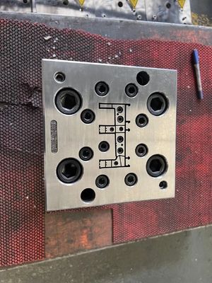 3CR17 模具材料の製造と設計