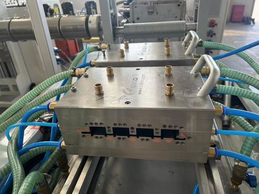 1 穴 PE 壁パネル模具 PVC 材料と室内・室外用途に最適