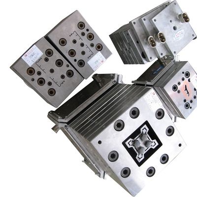 WPC PVC パイプとWPC PE PP プロファイルのための効率的に設計されたエクストルーション・ダイ