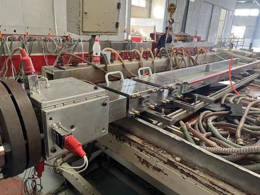 3CR17 模具材料 屋外用床と壁パネル用WPCデッキ生産機械