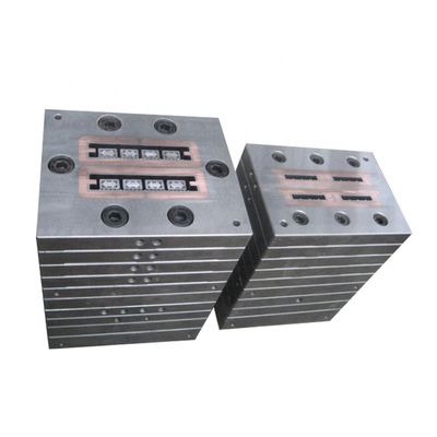 プロフェッショナル PVC WPC PE PP プロフィール 家庭用製品のための圧縮型模具