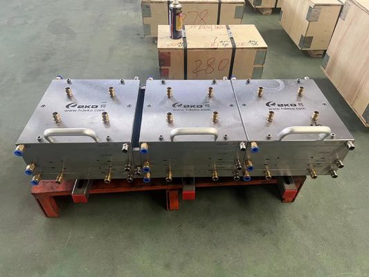電気塗装 磨き処理 3CR17 UPVC ホールパネル 扉と壁パネルの模具