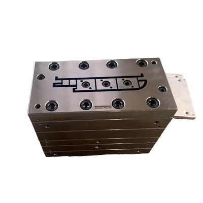 UPVC WPC ドアフレームと固形模具のエクストルーション模具 インド市場での生産