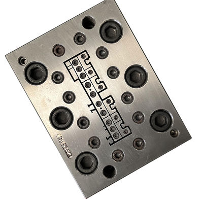 3CR17 UPVC ドアと窓のための材料プラスチック窓プロファイルエクストルーション模具