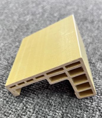 3CR17 家庭用製品の模具 WPCスポンドアのパネルとWPCドアのフレームインターロック