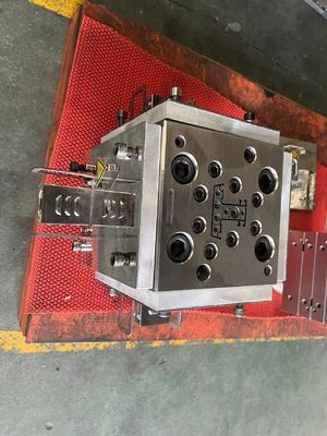窓やドア用家用製品の模具のための高耐久性PVCプロファイル部品の挤出