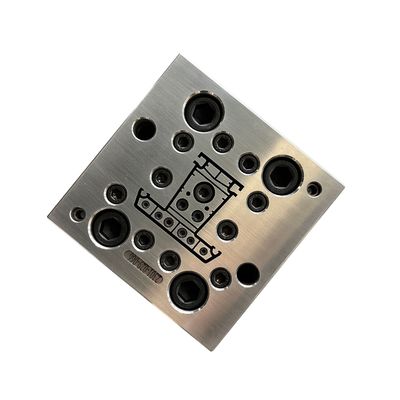 窓とドア鋳造のためのパーソナライズされたPVCプロファイル部品の挤出