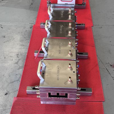 保証されたパフォーマンスのためのカスタマイズされたAutoCAD設計PVCエクストルーションダイス模具ツール