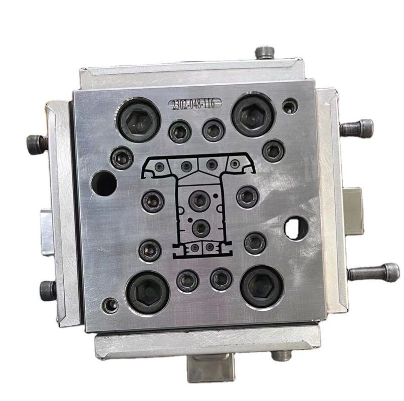 3CR17 模具材料 UPVC ドアと壁パネルの製造のための空洞の格子板模具